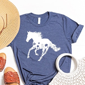 Floral Horse Shirt, Horse Lover Shirt, Floral Shirt, Gift For Horse Lovers, Animal Lover Shirt, Horse Girl, Farm Lover , Horse shirt