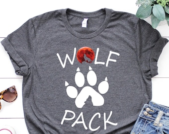 Wolf Pack Shirt, Family Matching Shirts, Wolf Pack T-shirt, Wolf Lover Shirt, Wolf Graphic Tee, Family Matching Outfits, Women Wolf Pack Tee