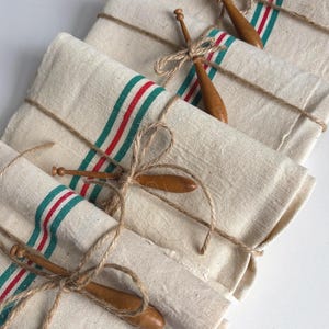 Vintage French Linen Tea Towel: Red & Green Stripe Métis Torchon