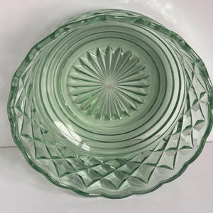 Fruit Bowl, Uranium Vintage Green Depression Glass Bowl, Geometric Pattern, Heavy Glorious Cut Glassware, Green Art Deco Centerpiece
