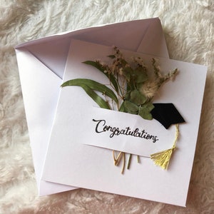 Scheda di fiori secchi di laurea