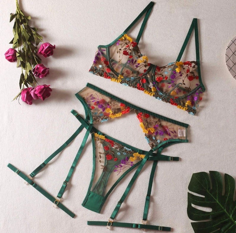Green Dianthus 3 Piece Floral Lingerie Set