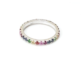 14 kt witgouden ring met meerdere saffieren