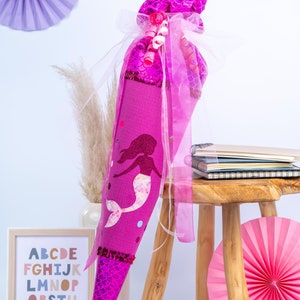 Schultüte Meerjungfrau personalisiert aus Musselin - rosa mit Name | Handgemachte Stoff-Zuckertüte zur Einschulung für Mädchen (70 cm)
