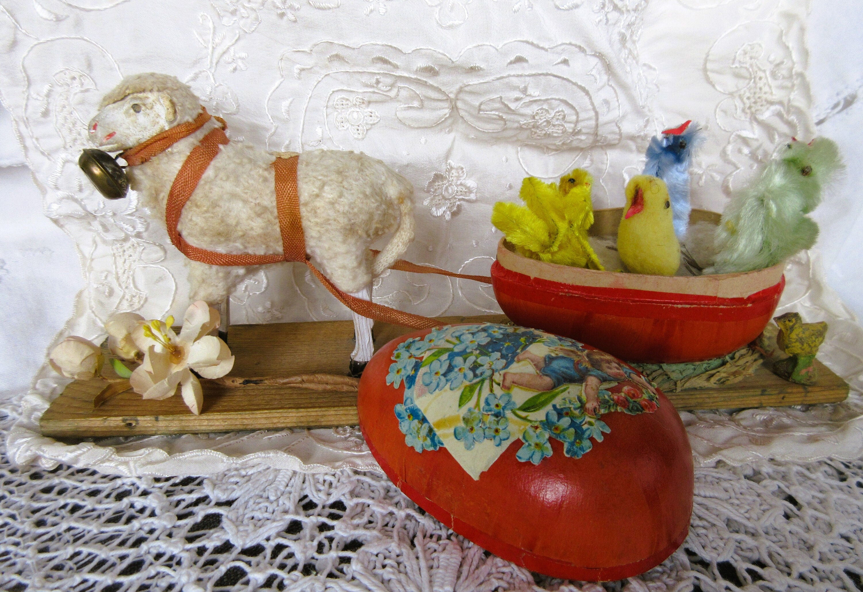 プップ さま】* antique sheep ✵ * 鈴をつけた小さな 羊さん