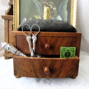Antique small sample chest of drawers model chest of drawers Art Deco Biedermeier Wilhelminian period sewing box with pin cushion doll furniture casket wooden box