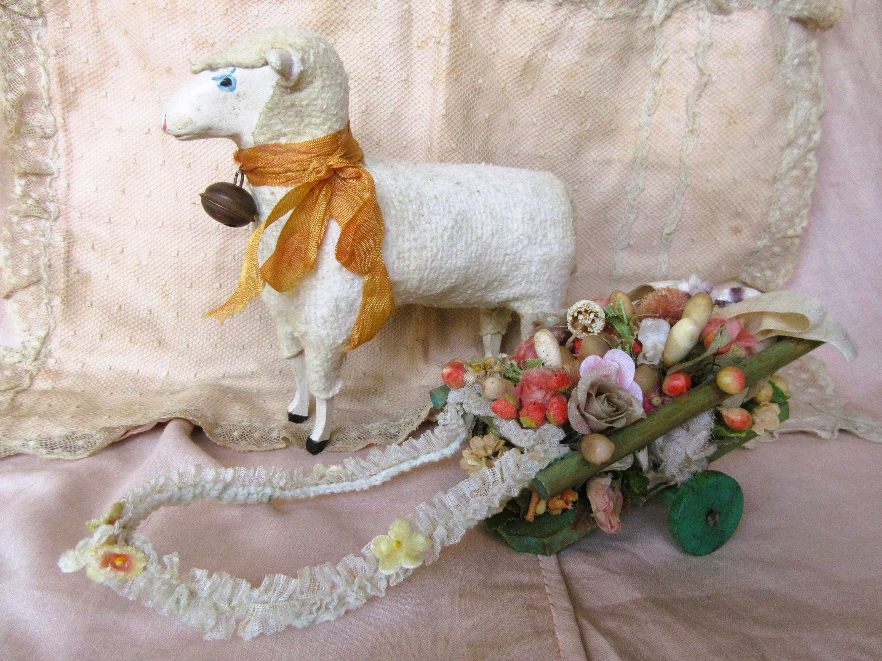 Antique sheep on wheels - Etsy 日本