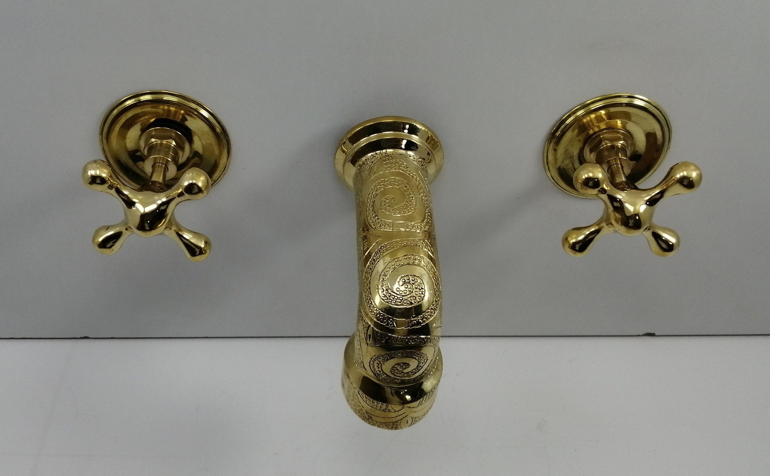 Wall-mounted Brass Faucet With Brass Handles for Bathroom and Kitchen ...