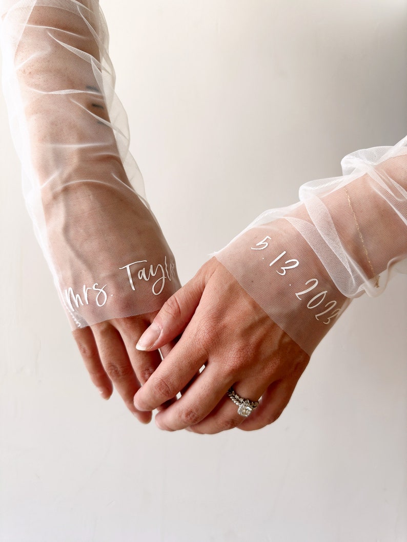 Bridal Gloves, Personalized Bridal Gloves, White Bride Gloves, Fingerless Gloves, Tulle Gloves, Long Bridal Gloves, Custom Bride Gloves