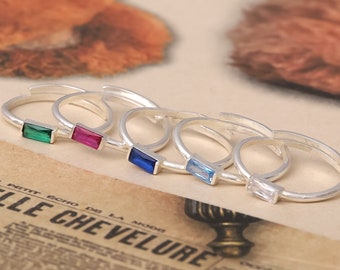 Minimalistyczny pierścionek z kamieniami szlachetnymi: kolorowe, delikatne srebrne pierścionki, biżuteria z kamieniami szlachetnymi na co dzień