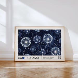 Stampa artistica di Yayoi Kusama Dandelion Night / Decorazione murale con paesaggio astratto / Poster orizzontale contemporaneo per camera da letto o soggiorno