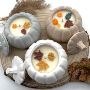 Pumpkin candles-pumpkin-pumpkins-autumn decoration-scented candle-scented candles-gift idea-vegan gifts-pumpkin pie scent
