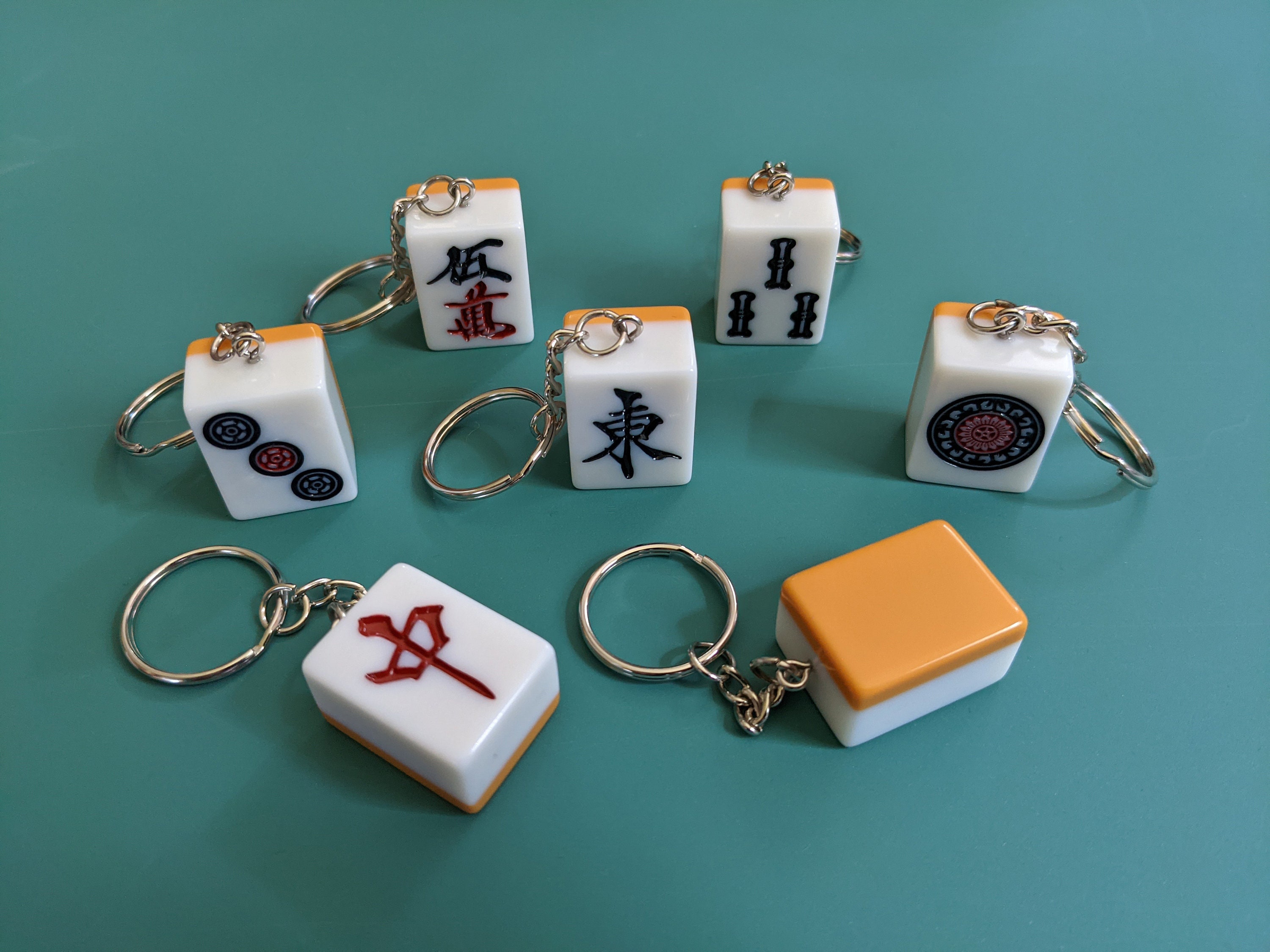 Japanese Riichi Mahjong Set - White and Yellow Standard Size Tiles