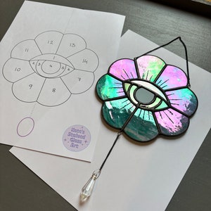 Stained Glass Eye Flower Pattern