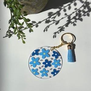 Blue Flower Acrylic Keychain, Aesthetic Floral Bag Charm with Tassel, Cute Keyring Gift for Her, Gift for New Driver, Floral Car Accessories