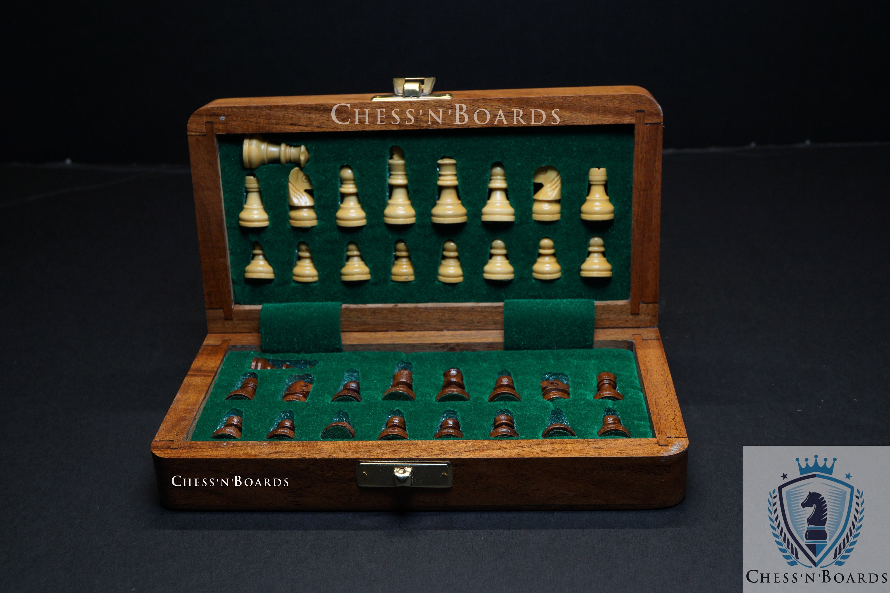 Magnetic Flat Chess Board with Sheesham German Knight Chess Pieces and –  Chess'n'Boards