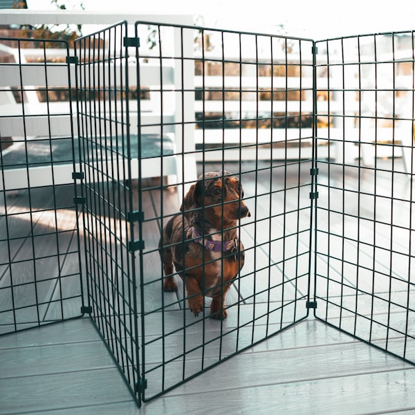 75cm High Folding Dog Fence (50mm x 50mm Mesh) Ideal for Puppy/Small Dogs