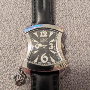 Zegarek damski Invicta Model 2430 Swiss Made Hour Glass Diamond Charm ze stali nierdzewnej z kwarcem