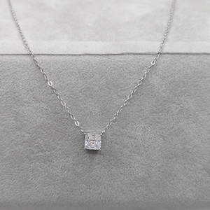 14k White Gold 585 CZ Necklace