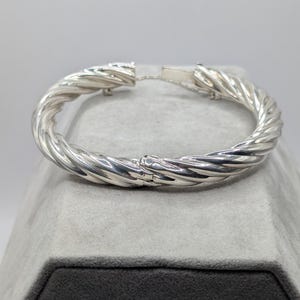 Sterling Silver 925 Twisted Oval Hinged Hollow Bangle Bracelet