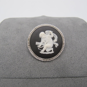 Vintage Sterling Silver 925 Wedgwood Black Jasper Ware cupid brooch