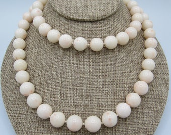 Vintage Angel Skin Coral Hand Knotted Bead Necklace 32 inches 177 grams 14 mm