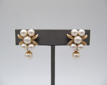 14K Yellow Gold 585 Salt Water Pearl Cluster Clip On Earrings