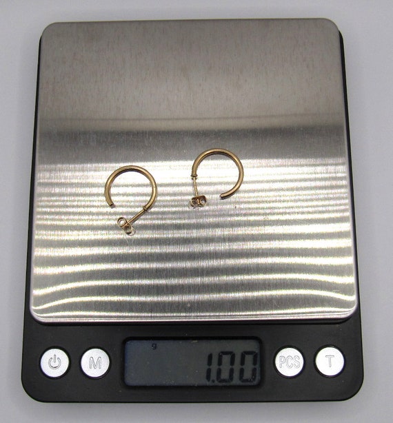 14k Yellow Gold stud earrings - image 10