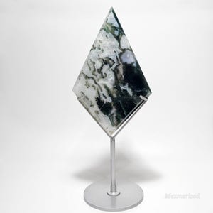 Moss Agate Diamond With Stand