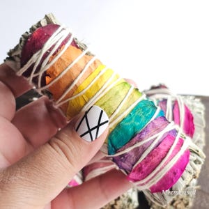 Bâtonnet de maculage aux 7 chakras de sauge blanche