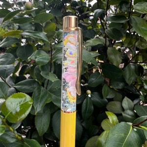 Spring Chickee Floating Glitter Pen, Snow Globe Pen, Planner Pen, Perfect Gift