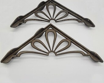 Pair of Shelf Brackets Antique Style Cast Iron DAISY 230 x 230