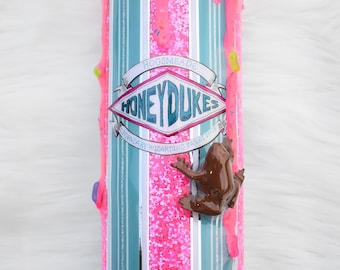 inspired wizard candy store chocolate frog 20 oz skinny straight tumbler hot pink and green
