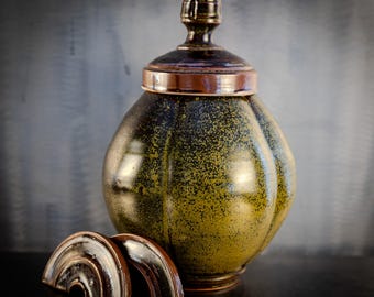 Onggi pot, 1 gal, handmade porcelain, with fermentation weights