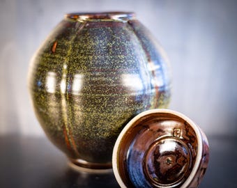 Onggi pot, 1 gal, handmade porcelain