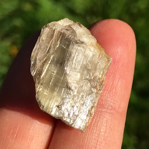 Turkish Diaspore - 40 crt Diaspore Specimen Raw Diaspore