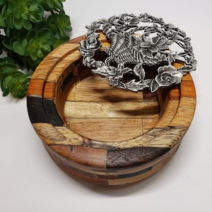Potpourri Bowl w/lid | Wood Decorative Bowl| Jewelry organizer| Entryway Key Holder| Catchall Tray for rings, crystals on nightstand or desk