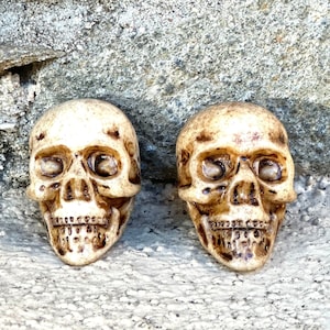 Cute big Skeleton Head Spooky Halloween Stud Earrings
