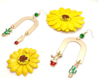 Unique Gold Cactus Horseshoe Earrings Dangling