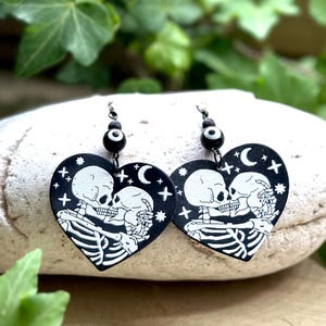 Halloween Skeleton Heart Studs – Black & White Punk Earrings