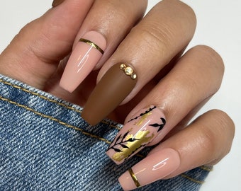 Fall Girl Press On Nails | Glue On Nails | Stick On Nails | Fake Nails | Autumn Nails | Coffin Nails | Reusable Nails | Fall Nails