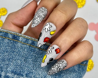 Grey Vintage Disney Press On Nails | Disney Nails | DisneyWorld | Glue On Nails | Fake Nails | Short Nails | Gifts For Her | Vacation Nails