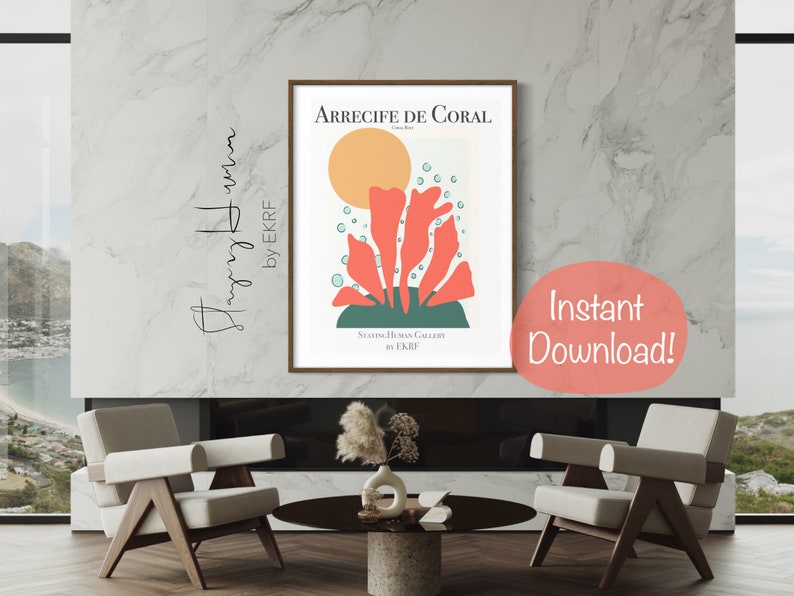 K&ouml;nnte beinhalten: Ein digitaler Kunstdruck mit einem Korallenriff, einer gelben Sonne und blauen Blasen. Der Druck tr&auml;gt den Titel "Arrecife de Coral" von EKRIF. Der Text "Seafaring Home Gallery by EKRIF" ist ebenfalls enthalten.