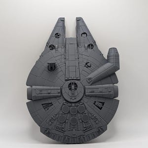Star Wars  Millennium Falcon