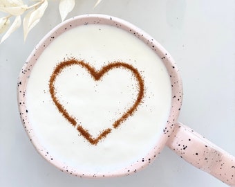 Pochoir Heart Coffee Art // Latte Art // Valentine’s Day Coffee Art // Cappuccino Art