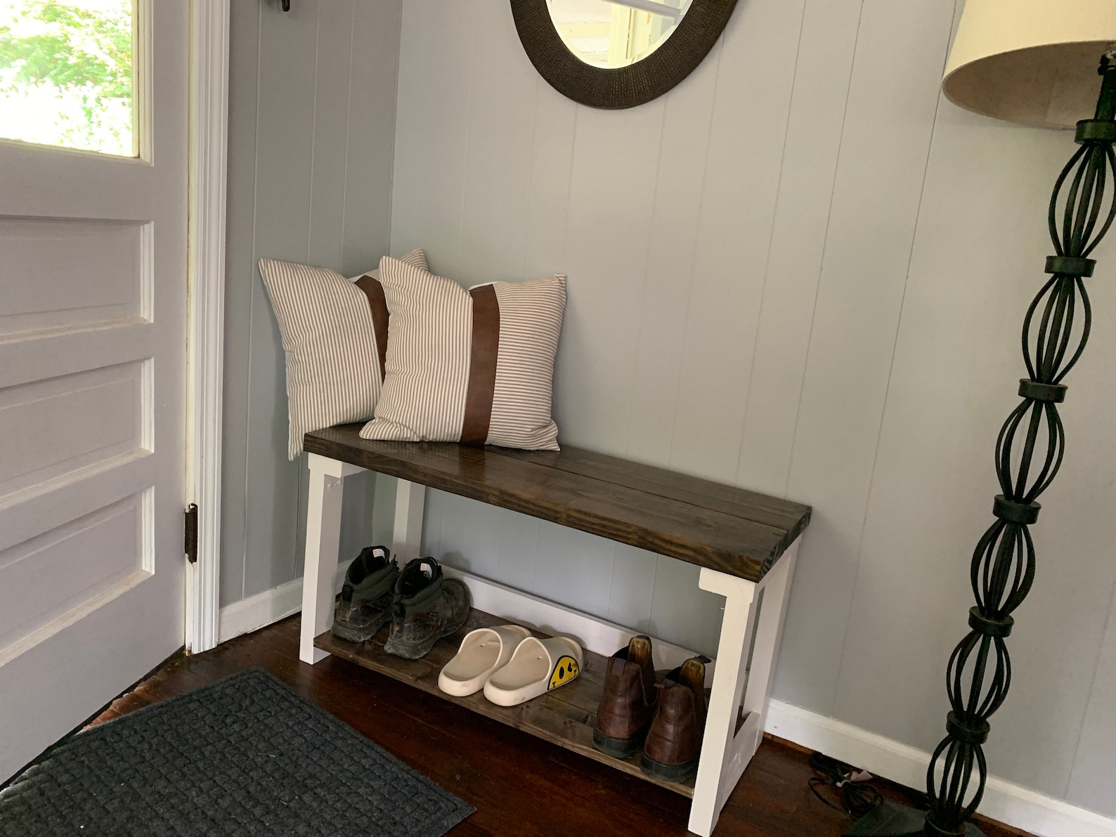 Handmade farmhouse entryway bench with option for storage Etsy