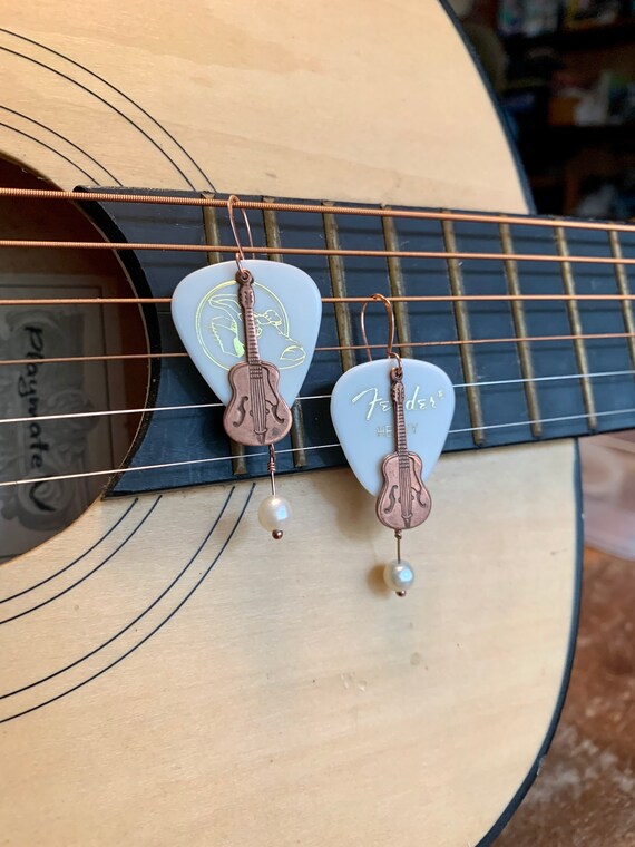 rose gold guitar pick