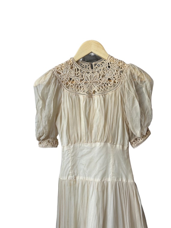 1940s Wedding Dress