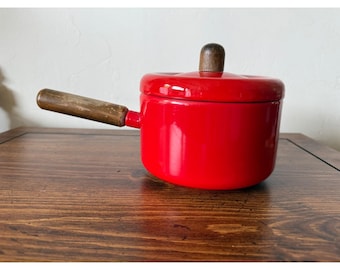Vintage Poppy Ted Sauce Pan with Enamel Coating and Wood Handles