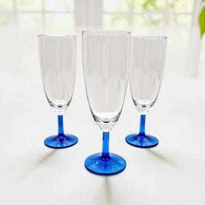 Vintage Luminarc Blue Stem Champagne Glasses – Set of 3